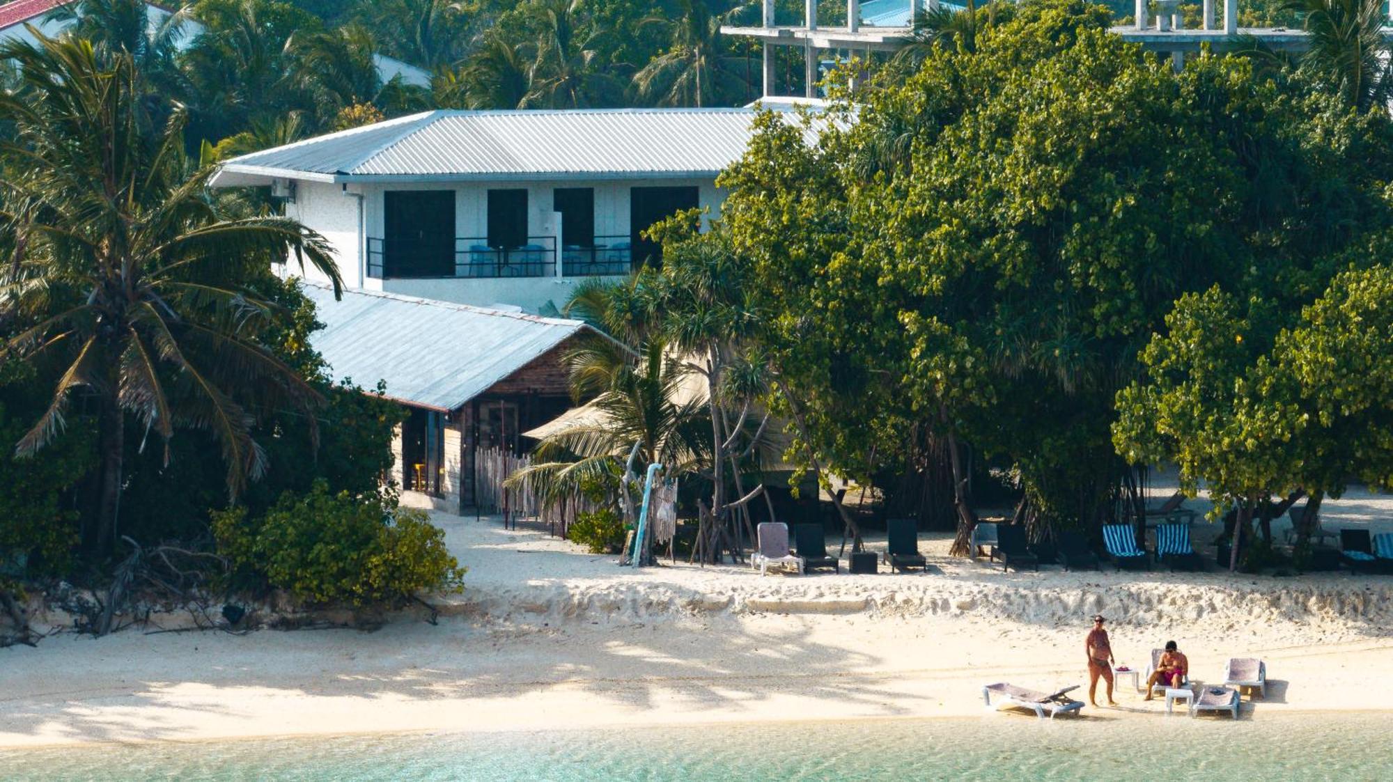 Tranquila Beach Hotel Rasdhoo Exterior photo